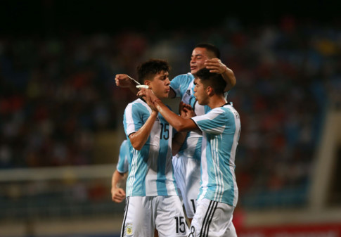 U20 Argentina ăn mừng chiến thắng đậm đà trước U22 Việt Nam tối nay. U20 Argentina ăn mừng chiến thắng đậm đà trước U22 Việt Nam tối nay.