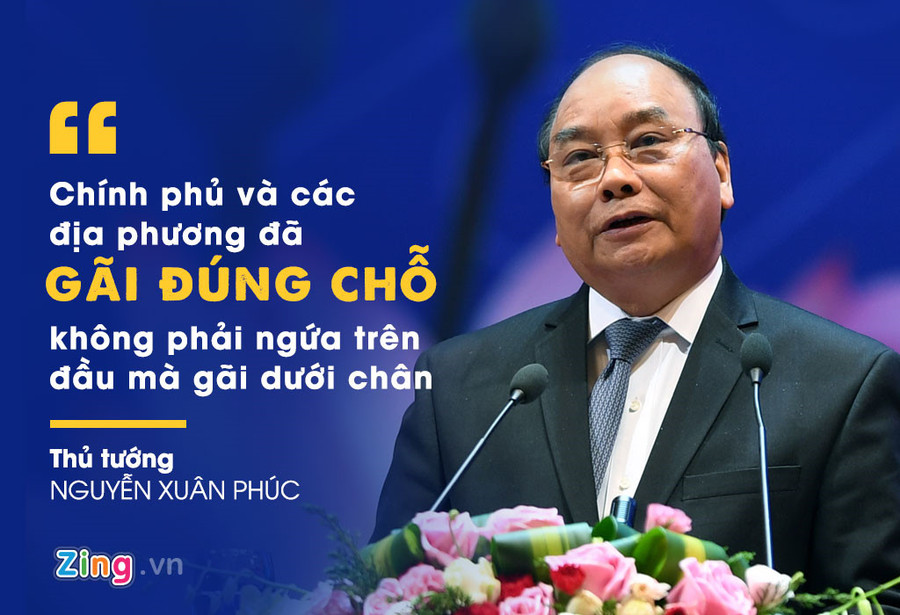 Theo Thủ tướng, trong một năm qua, Chính phủ và các địa phương đã “gãi đúng chỗ” chứ không phải “ngứa trên đầu, gãi dưới chân”. Mặc dù chưa hoàn thiện nhưng so với Hội nghị lần trước tổ chức tại TP.HCM thì những bức xúc, tính gay gắt trong phản ánh của doanh nghiệp đã giảm đi rất nhiều. 9