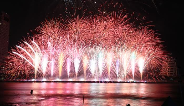 Màn trình diễn của đội Việt Nam dài hơn 20 phút Màn trình diễn của đội Việt Nam dài hơn 20 phút