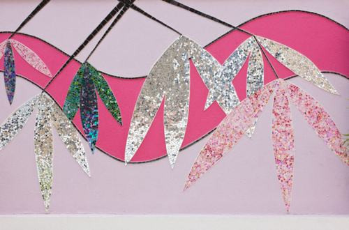 Cận cảnh bức tường được khảm tinh tế. Cận cảnh bức tường được khảm tinh tế.