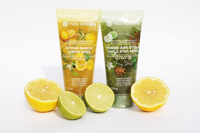 Hương thơm ngọt ngào của chanh lưu lại trên da tạo cảm giác thư giãn, thoải mái. Giá tham khảo: 210.000 đồng/chai 400 ml. Hương thơm ngọt ngào của chanh lưu lại trên da tạo cảm giác thư giãn, thoải mái. Giá tham khảo: 210.000 đồng/chai 400ml.