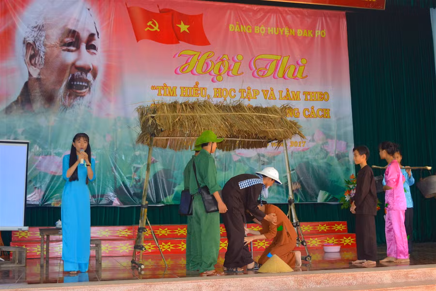 Các đội đã mang đến Hội thi những phần trình diễn hấp dẫn. Ảnh: Hồng Thi