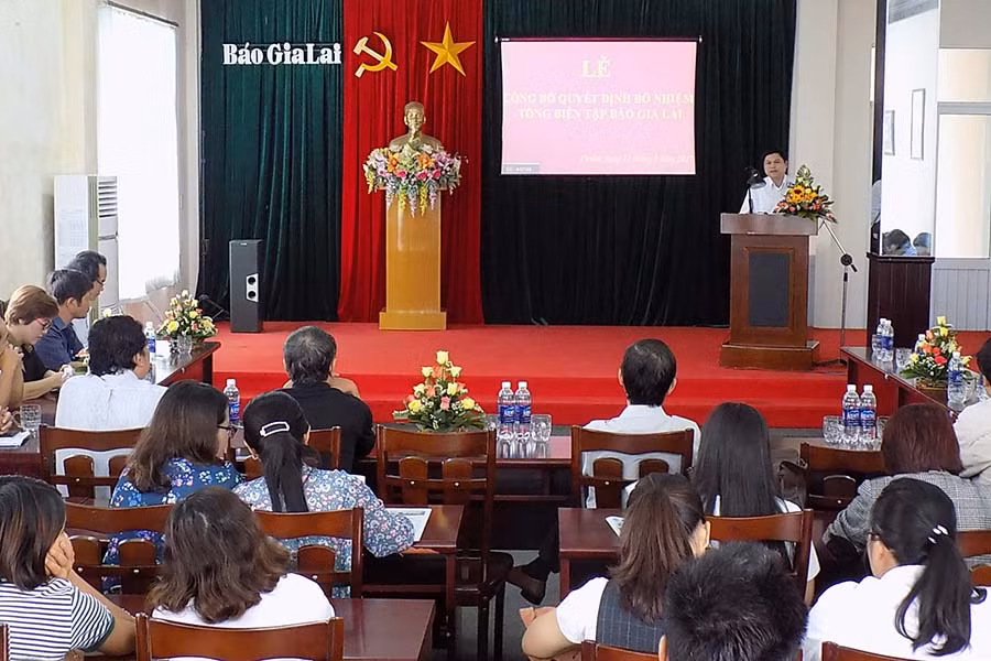 Toàn cảnh buổi lễ. Ảnh: T.N Toàn cảnh buổi lễ. Ảnh: T.N