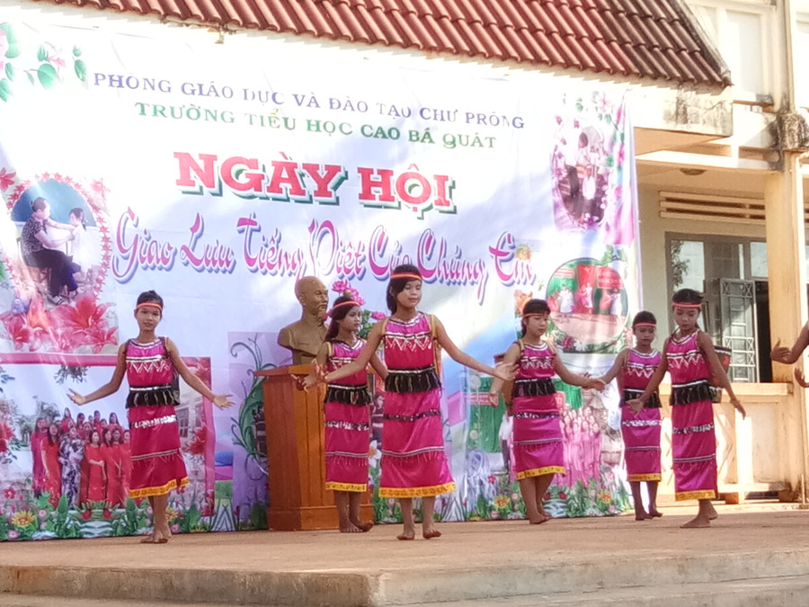 Ngày hội giao lưu tiếng Việt của Trường Tiểu học Cao Bá Quát. Ảnh: H.T Ngày hội giao lưu tiếng Việt của Trường Tiểu học Cao Bá Quát. Ảnh: H.T