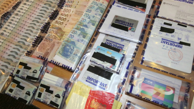  Tang vật thu được từ các cuộc bắt giữ đường dây làm giả giấy tờ