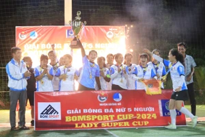 Đội bóng nữ Gia Lai Link Coffee vô địch Giải Bóng đá nữ 5 người Boom Sport Cup 2024 