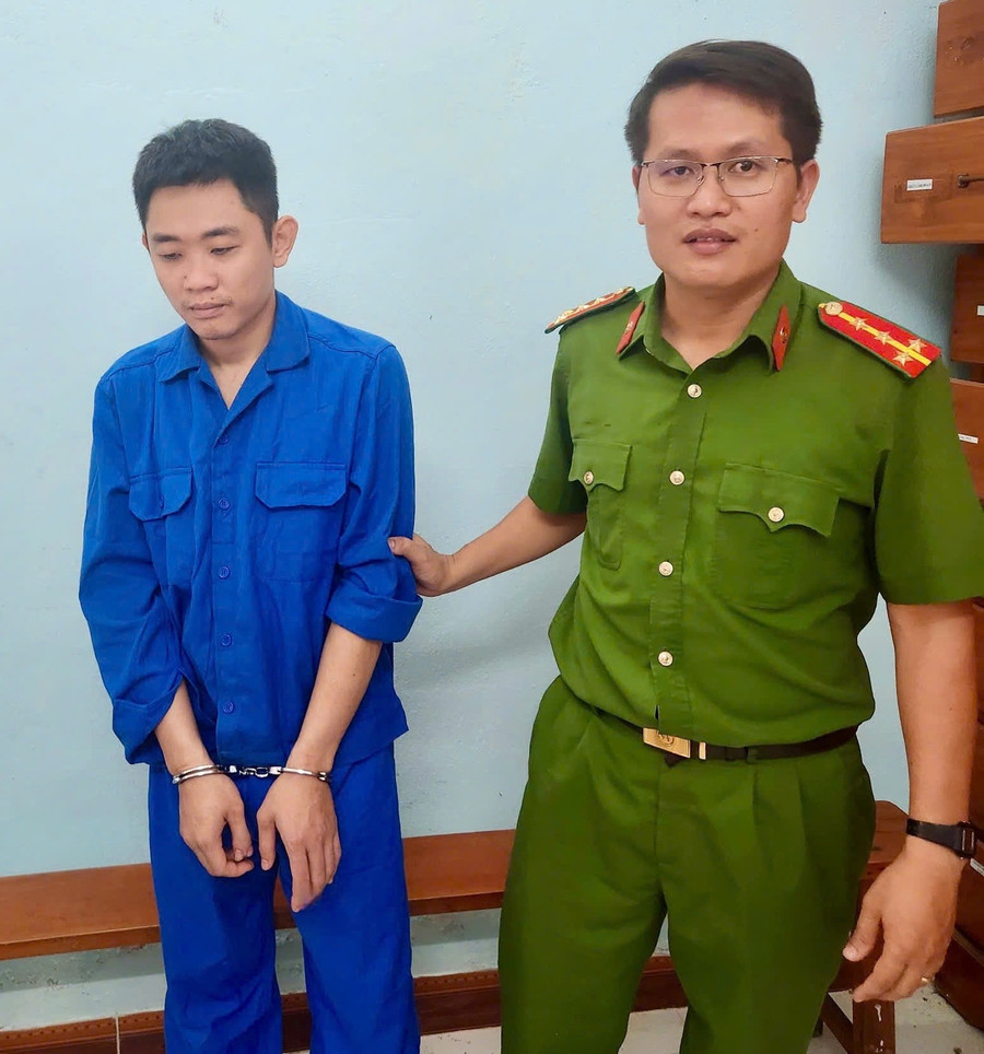 Đối tượng Nguyễn Đình Viễn Phương tại thời điểm bị bắt giữ. Ảnh: ĐVCC doi-tuong-nguyen-dinh-vien-phuong.jpg