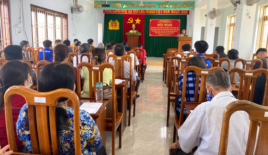 Buổi tuyên truyền thu hút đông đảo các cơ sở kinh doanh tham gia. Ảnh: Nguyễn Chơn 1-2694.jpg