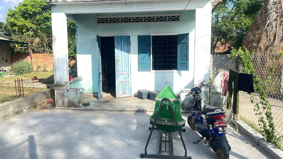 Ngôi nhà bà T. sinh sống - nơi xảy ra vụ án. Ảnh: ĐVCC 1.jpg