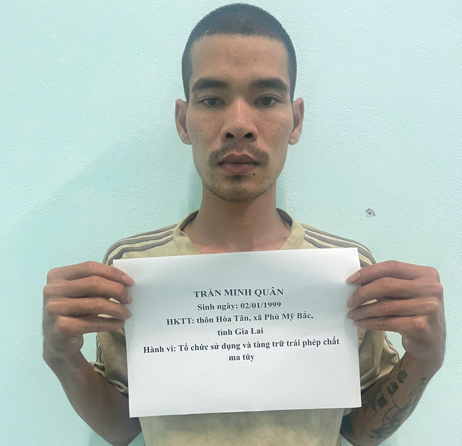 Trần Minh Quân tại cơ quan Công an. Ảnh: ĐVCC doi-tuong-quan.jpg