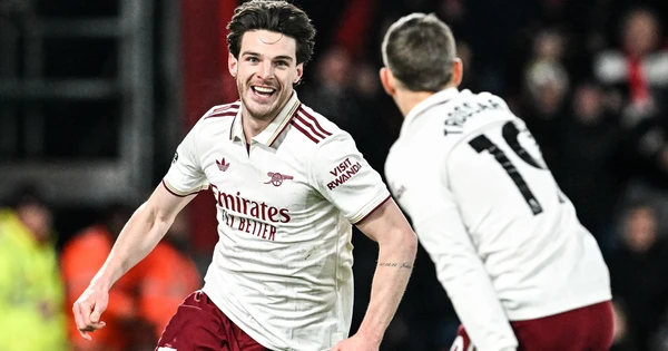 Declan Rice Mucles Declan Rice bùng nổ tại Vitality Stadium, Arsenal vững ngôi đầu Ngoại hạng