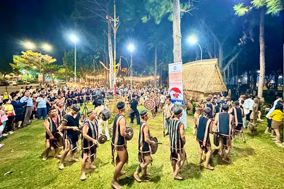 “Cồng chiêng cuối tuần” - Điểm hẹn văn hóa giữa lòng phố núi