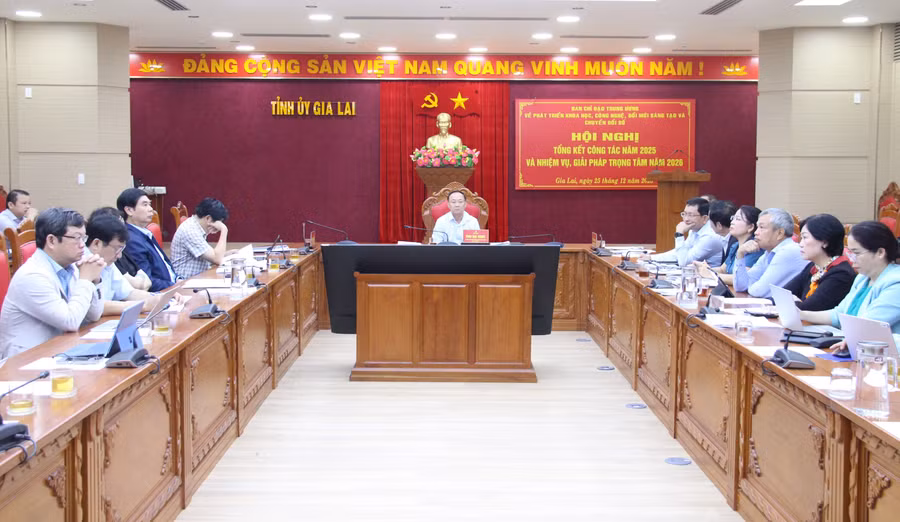 quang-canh-hoi-nghi.jpg