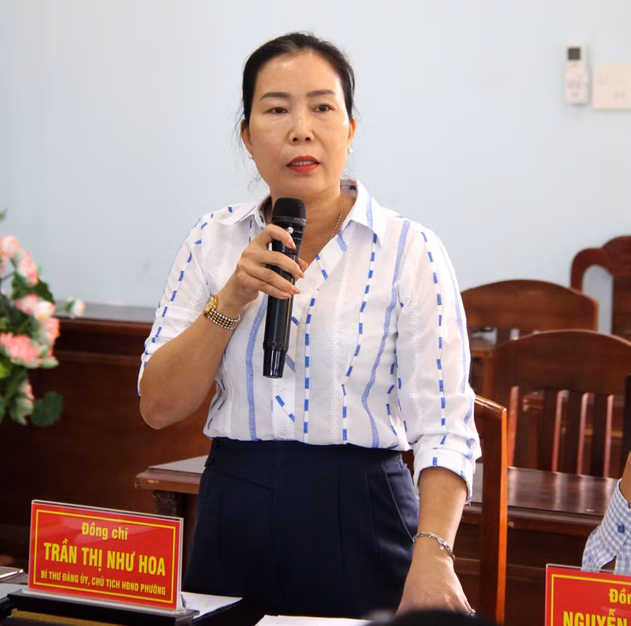 bi-thu-dang-uy.jpg