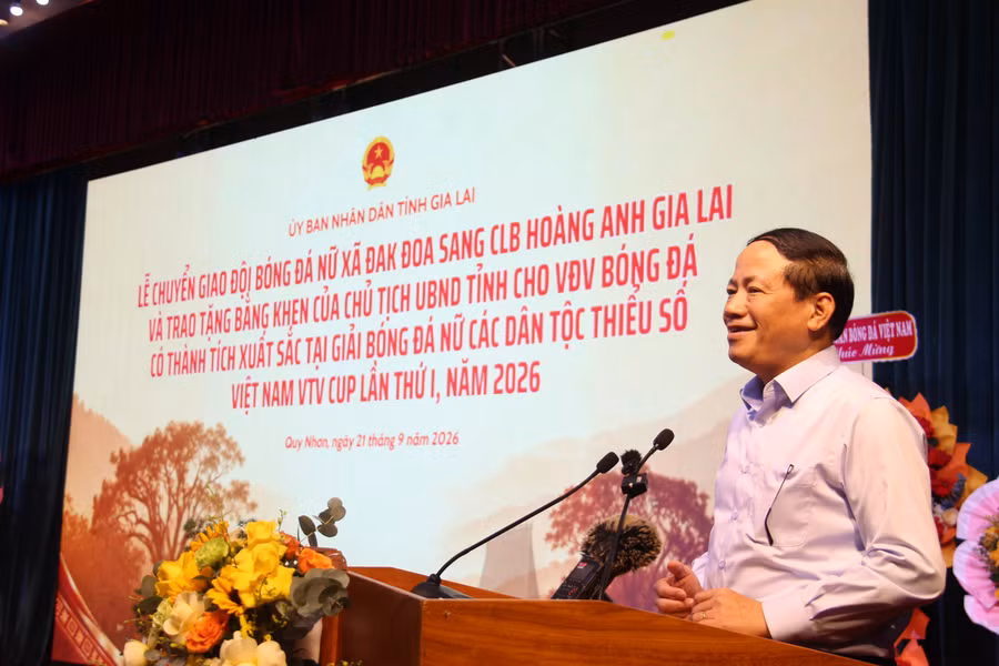 dong-chi-pham-anh-tuan.jpg