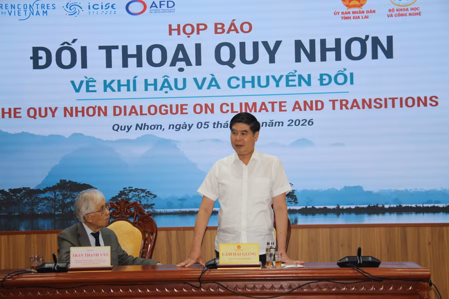 lam-hai-giang-phat-bieu.jpg