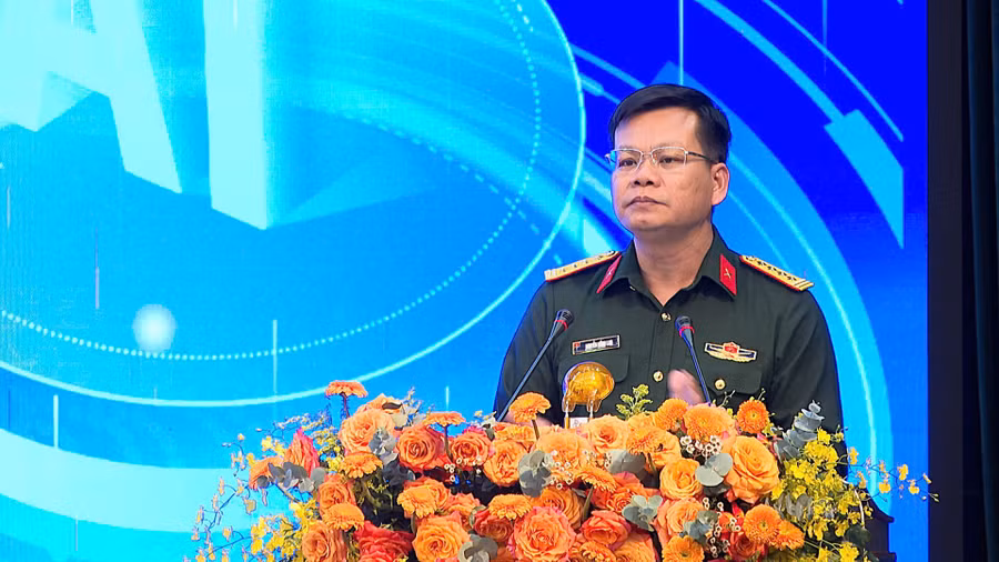 dai-ta-nguyen-hong-lam-pho-tu-lenh-quan-doan-15-phat-bieu-khai-mac-lop-tap-huan.jpg
