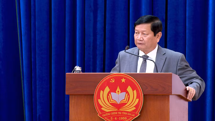 ong-ngo-khac-ngoc.jpg