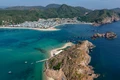 Đảo Hòn Khô ở làng biển Nhơn Hải (phường Quy Nhơn Đông, tỉnh Gia Lai) là điểm đến nổi tiếng thu hút đông đảo du khách. Ảnh: Đoan Ngọc