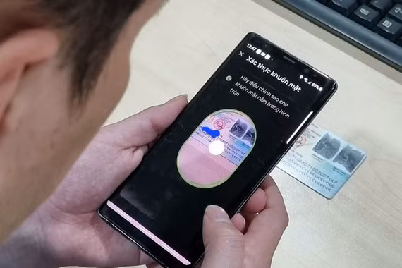 Ngân hàng ngừng hỗ trợ chuyển khoản trên 10 triệu với iPhone cũ từ ngày 1.11