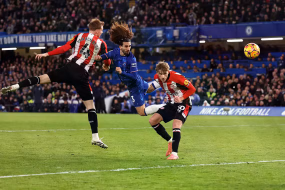 Brentford nhấn chìm Chelsea 3-0, Alonso thêm một lần đau đầu