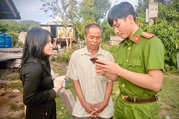Xã Uar đẩy nhanh tiến độ cấp căn cước và định danh điện tử