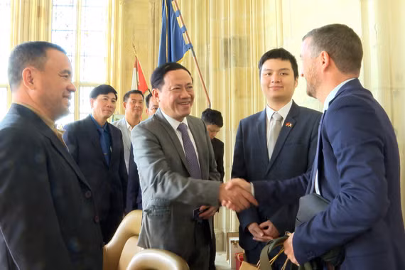 Chủ tịch UBND tỉnh Gia Lai Phạm Anh Tuấn làm việc với chính quyền đô thị TP. Caen (Cộng hòa Pháp)