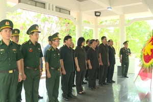 Tưởng niệm các anh hùng liệt sĩ tại huyện Đức Cơ và 3 tỉnh Đông Bắc Campuchia