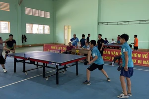 Chư Păh tổ chức Giải Bóng bàn công chức, viên chức, người lao động