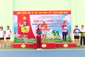 Chư Păh thi đấu cầu lông, chạy việt dã chào mừng ngày giải phóng