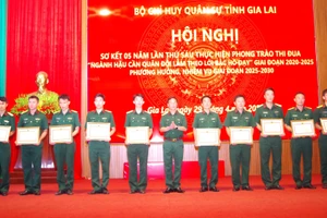 Gia Lai: Khen thưởng 10 tập thể, cá nhân ngành Hậu cần Quân đội làm theo lời Bác Hồ dạy