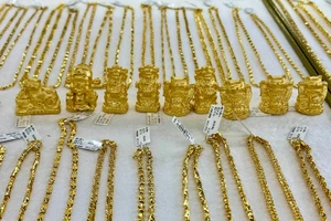 Vàng nhẫn trong nước ngày 28-6 giảm 200.000-700.000 đồng/kg