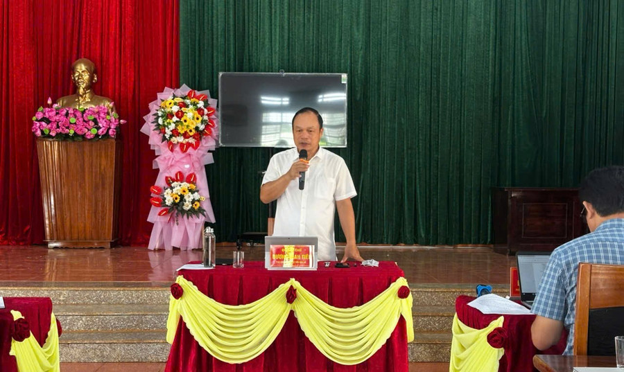 Phó Chủ tịch UBND tỉnh Dương Mah Tiệp làm việc cùng UBND xã Ia Nan. Ảnh: N.H 111pho-chu-tich-ubnd-tinh-duong-mah-tiep-lam-viec-cung-ubnd-xa-ia-nan.jpg