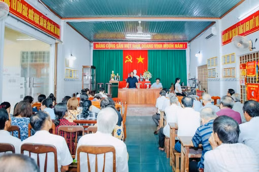 Ổn định tổ chức chi bộ thôn, tổ dân phố sau sắp xếp: Giữ vững hạt nhân lãnh đạo ở cơ sở