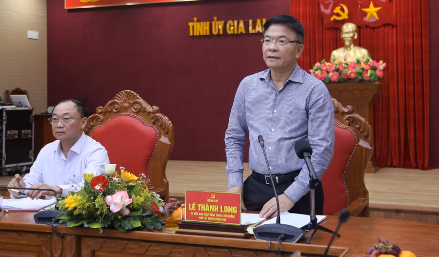 phothu-tuong-le-thanh-long-lam-viec-voi-tinh-gia-lai-ve-viec-khac-phuc-hau-qua-bao-lu.jpg