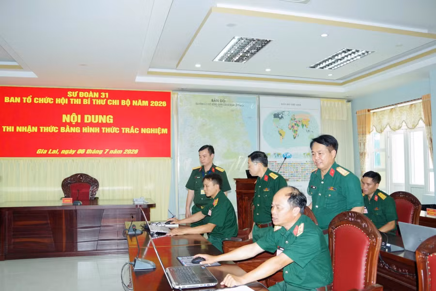 su-doan-31-khai-mac-hoi-thi-bi-thu-chi-bo.jpg
