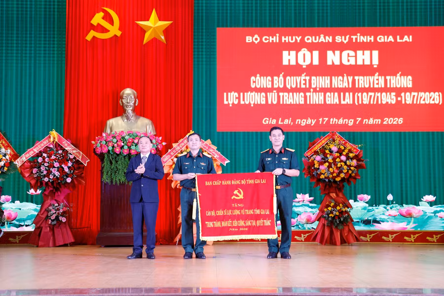 ngay-19-7-1945-la-ngay-truyen-thong-luc-luong-vu-trang-tinh-gia-lai.jpg