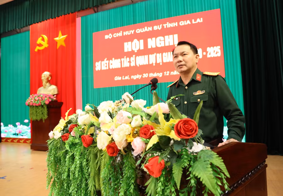 dai-ta-mai-kim-binh-phat-bieu-tong-ket-luat-si-quan-du-bi.jpg