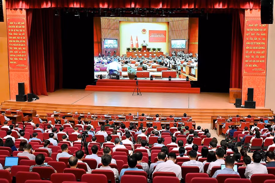 hoi-nghi-toan-quoc-nghien-cuu-hoc-tap-quan-triet-cac-nghi-quyet-chi-thi.jpg