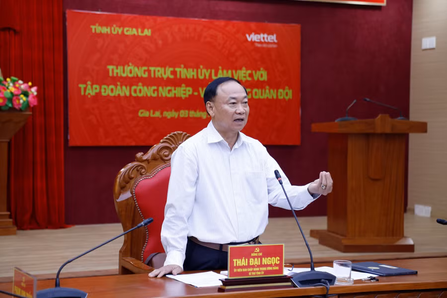 gia-lai-day-manh-hop-tac-chuyen-doi-so-voi-tap-doan-viettel.jpg