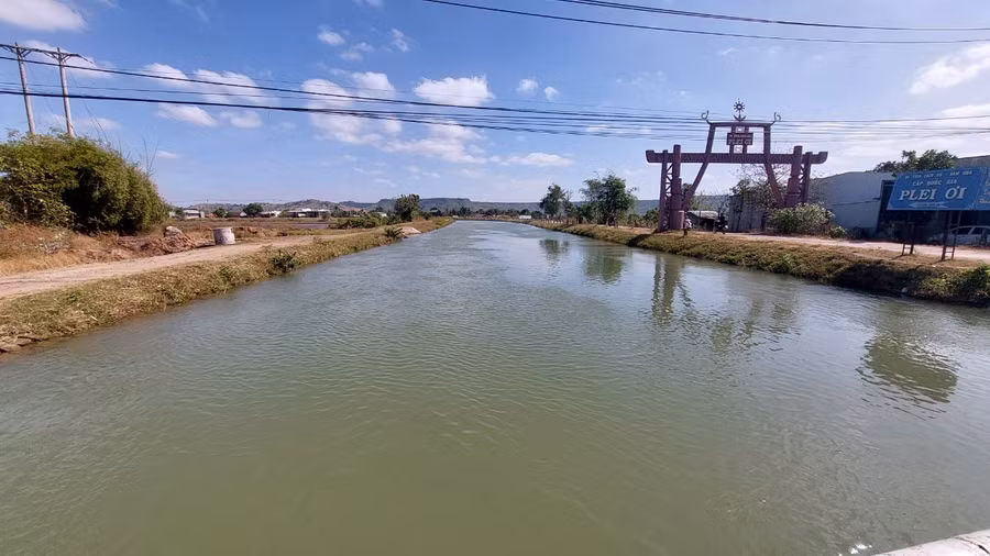 nguon-nuoc-tuoi-doi-dao-tu-thuy-loi-ayun-ha.jpg