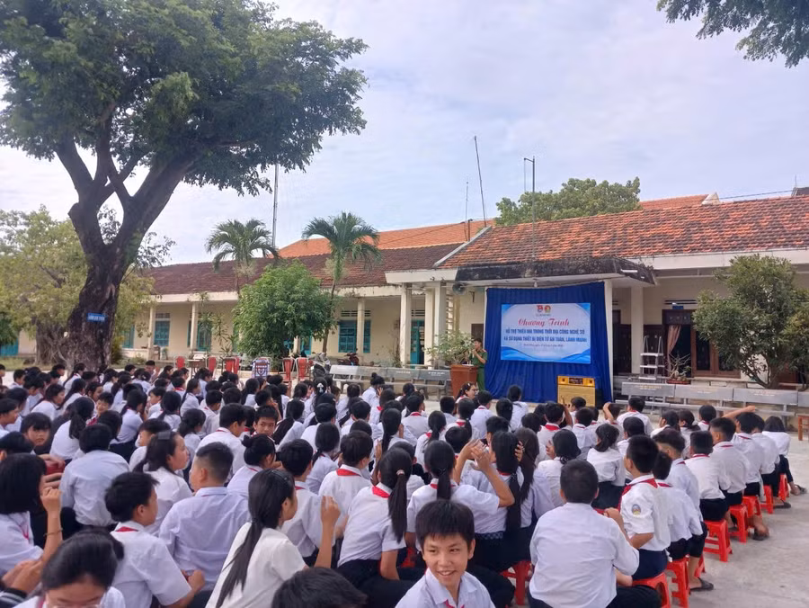 truyen-thong-ve-tam-ly-hoc-duong-cho-hoc-sinh-xa-binh-phu.jpg