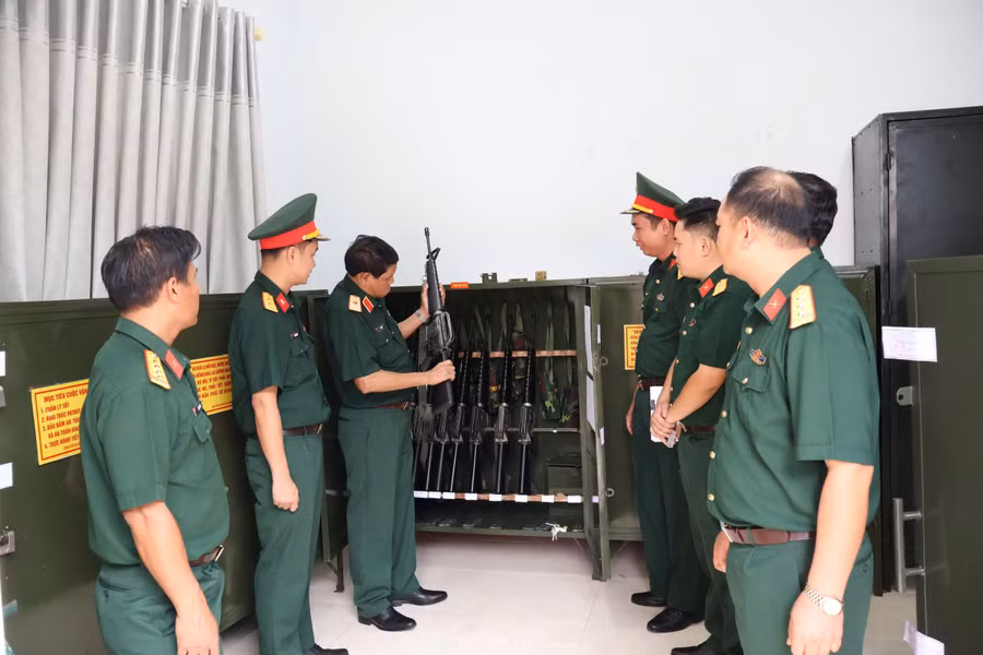 quan-khu-5-kiem-tra-cong-tac-san-sang-chien-dau-dip-quoc-khanh-2-9.jpg