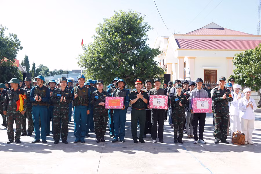 tuy-phuoc-hoan-thanh-dien-tap-tac-chien-trong-khu-vuc-phong-thu.jpg