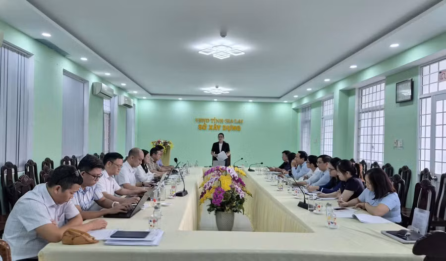 quang-canh-buoi-giam-sat.jpg