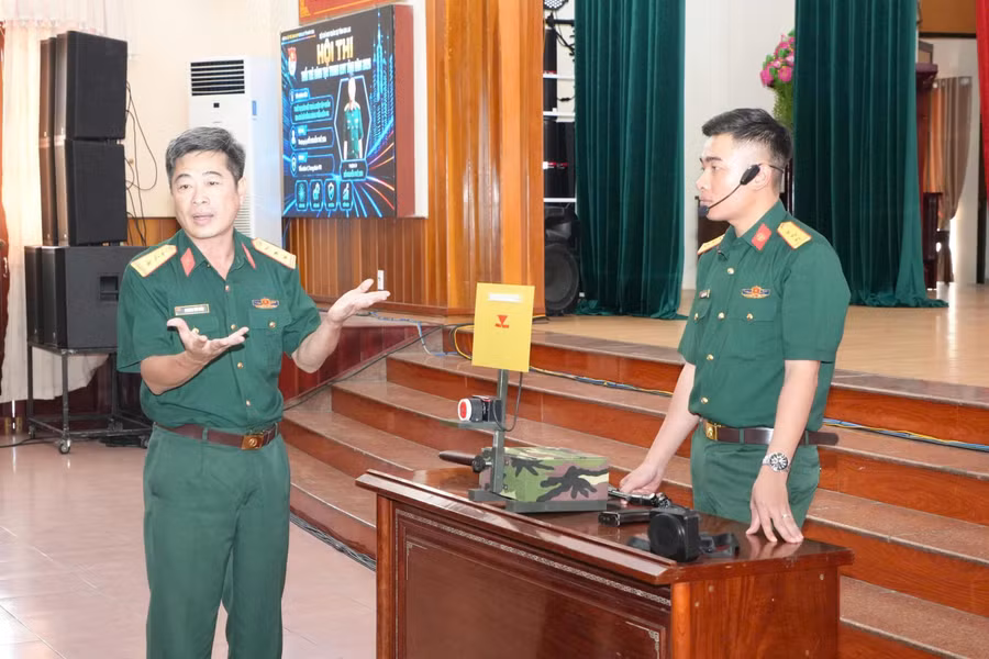 bo-chi-huy-quan-su-tinh-to-chuc-hoi-thi-tuoi-tre-sang-tao.jpg