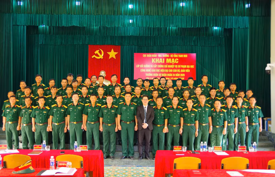boi-duong-nghiep-vu-giao-duc-hien-dai-cho-giao-vien-truong-quan-su-quan-doan-34-5249.jpg