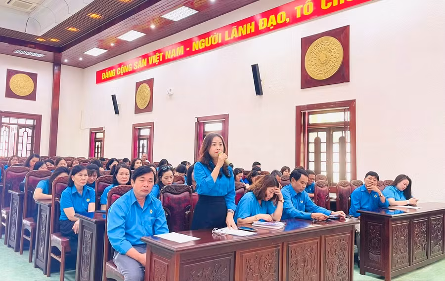 da-co-hon-20-y-kien-cua-cac-can-bo-cong-chuc-vien-chuc-nguoi-lao-dong-phat-bieu-tai-buoi-doi-thoai-anh-hong-thuong-2899-3247.jpg
