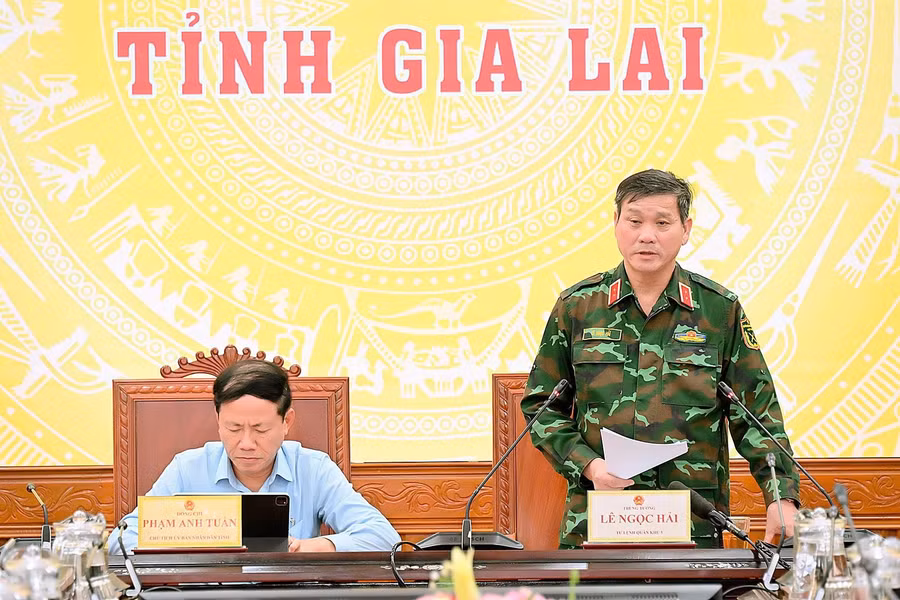 trung-tuong-le-ngoc-hai-khang-dinh-luc-luong-quan-doi-se-sat-canh-cung-chinh-quyen-va-nhan-dan-trong-tinh.jpg