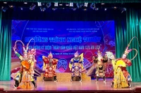 Tổ chức chương trình nghệ thuật chào mừng kỷ niệm 15 năm Ngày Sân khấu Việt Nam
